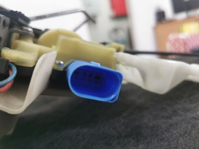 bontott VW POLO IV Jobb első Ajtózár