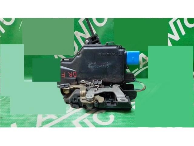 bontott VW POLO IV Jobb első Ajtózár