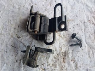 bontott VW POLO IV Jobb első Alsó Zsanér