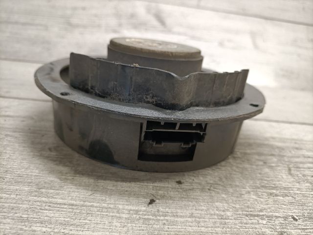 bontott VW POLO IV Jobb első Hangszóró