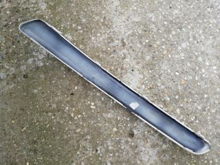 bontott VW POLO IV Jobb első Lökhárító Díszléc