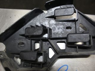 bontott VW POLO IV Jobb első Lökhárító Tartó (Műanyag)