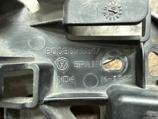 bontott VW POLO IV Jobb első Lökhárító Tartó (Műanyag)