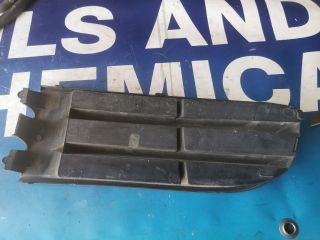 bontott VW POLO IV Jobb első Lökhárító Vakborítás