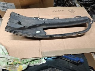 bontott VW POLO IV Jobb első Lökhárító Vakborítás