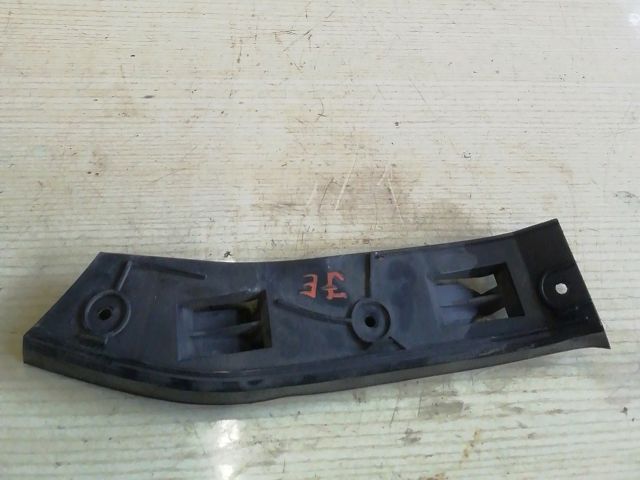 bontott VW POLO IV Jobb első Oldal Lökhárító Tartó (Műanyag)