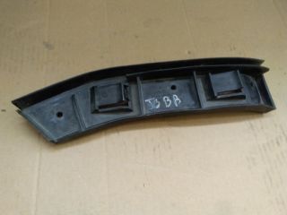 bontott VW POLO IV Jobb első Oldal Lökhárító Tartó (Műanyag)