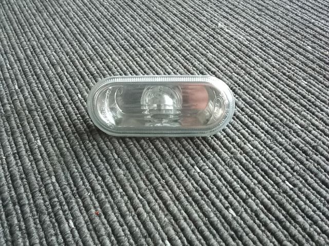 bontott VW POLO IV Jobb első Sárvédő Irányjelző