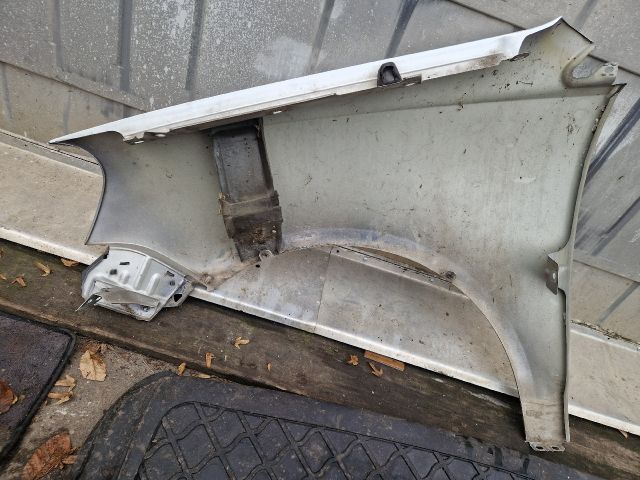 bontott VW POLO IV Jobb első Sárvédő