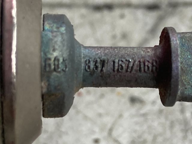 bontott VW POLO IV Jobb első Zárbetét