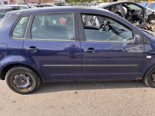 bontott VW POLO IV Jobb első Zsanér