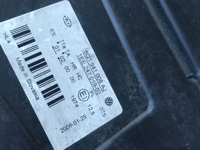 bontott VW POLO IV Jobb Fényszóró