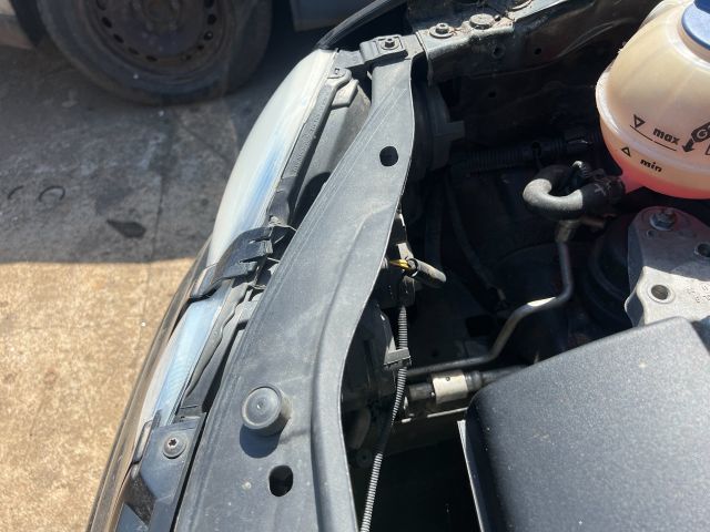 bontott VW POLO IV Jobb Fényszóró