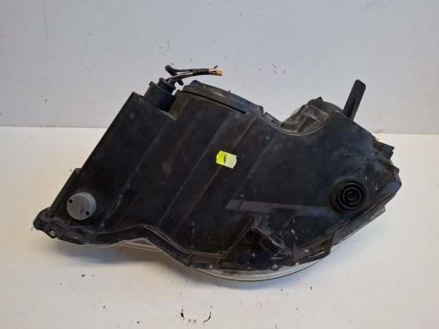 bontott VW POLO IV Jobb Fényszóró