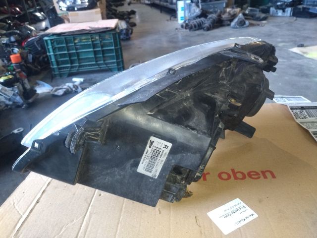 bontott VW POLO IV Jobb Fényszóró