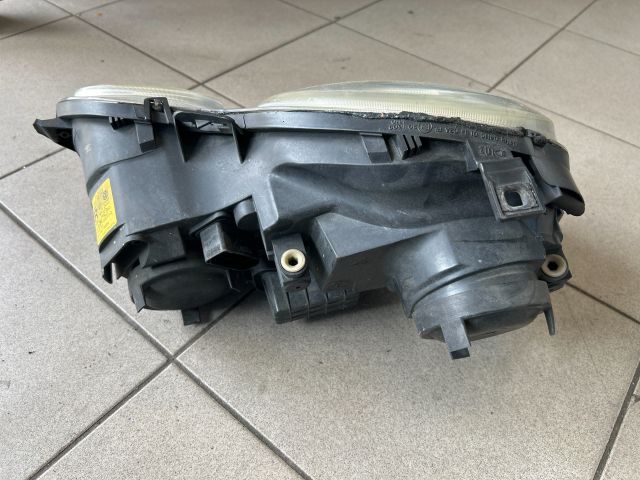 bontott VW POLO IV Jobb Fényszóró