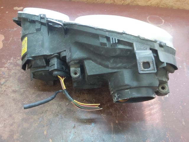 bontott VW POLO IV Jobb Fényszóró