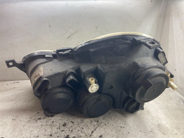 bontott VW POLO IV Jobb Fényszóró