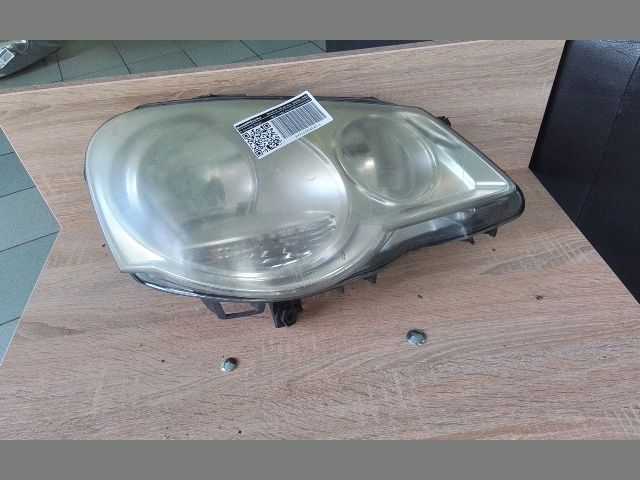 bontott VW POLO IV Jobb Fényszóró