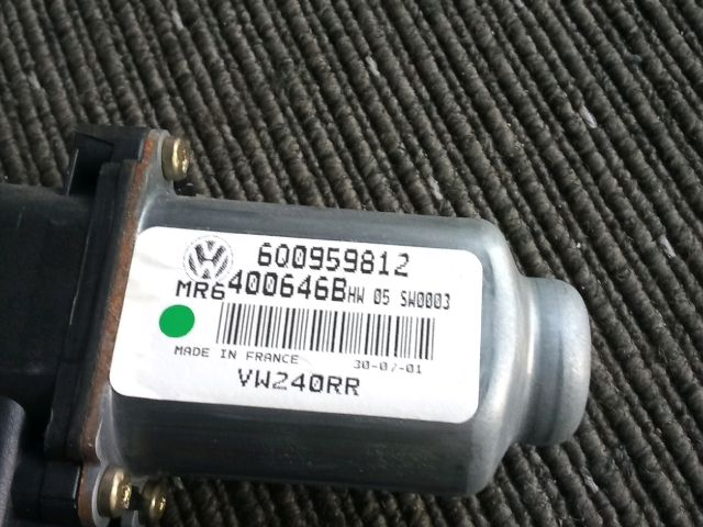 bontott VW POLO IV Jobb hátsó Ablakemelő Motor