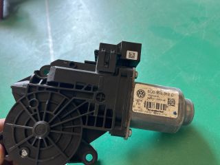 bontott VW POLO IV Jobb hátsó Ablakemelő Motor