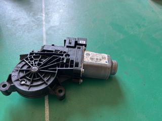 bontott VW POLO IV Jobb hátsó Ablakemelő Motor