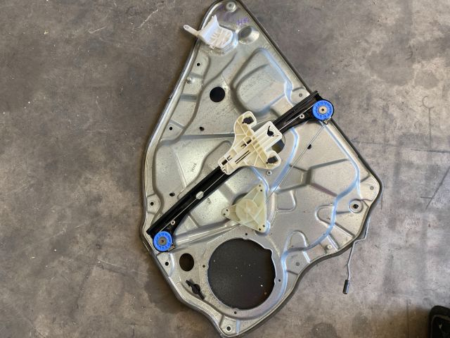 bontott VW POLO IV Jobb hátsó Ablakemelő Szerkezet (Elektromos)