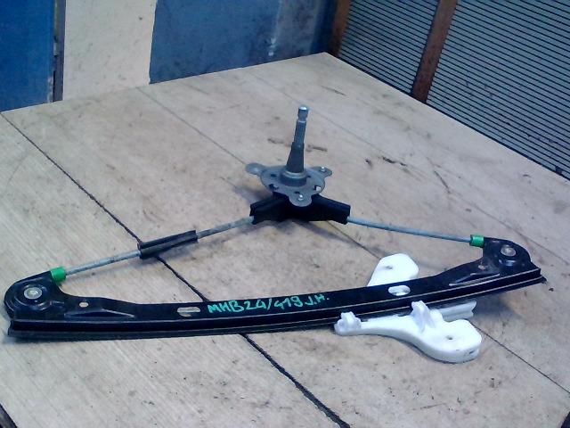 bontott VW POLO IV Jobb hátsó Ablakemelő Szerkezet (Mechanikus)