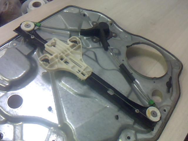 bontott VW POLO IV Jobb hátsó Ablakemelő Szerkezet (Mechanikus)