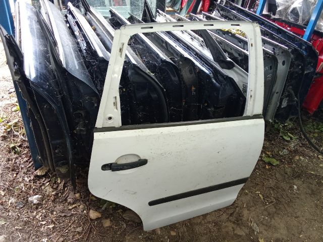 bontott VW POLO IV Jobb hátsó Ajtó (Részeivel)