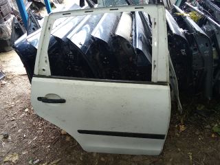 bontott VW POLO IV Jobb hátsó Ajtó (Részeivel)