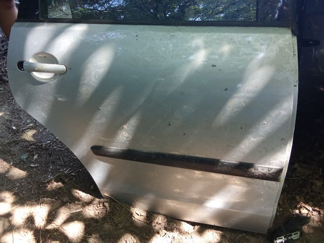 bontott VW POLO IV Jobb hátsó Ajtó (Üres lemez)