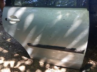 bontott VW POLO IV Jobb hátsó Ajtó (Üres lemez)