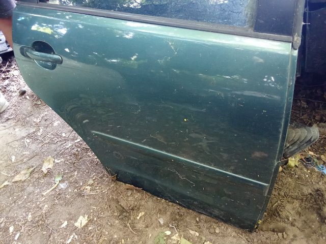 bontott VW POLO IV Jobb hátsó Ajtó (Üres lemez)