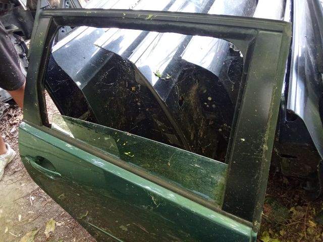 bontott VW POLO IV Jobb hátsó Ajtó (Üres lemez)