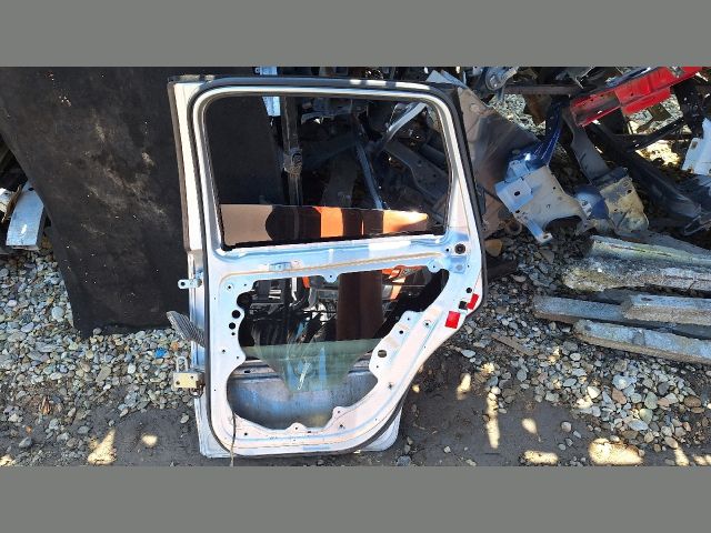 bontott VW POLO IV Jobb hátsó Ajtó (Üres lemez)