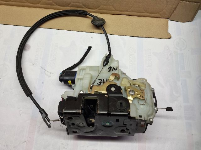 bontott VW POLO IV Jobb hátsó Ajtózár