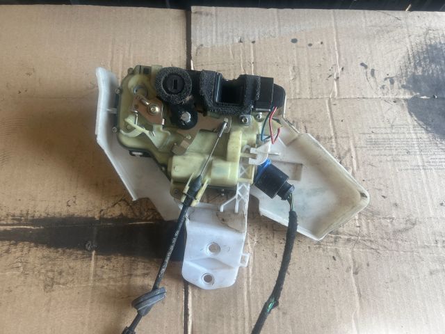 bontott VW POLO IV Jobb hátsó Ajtózár