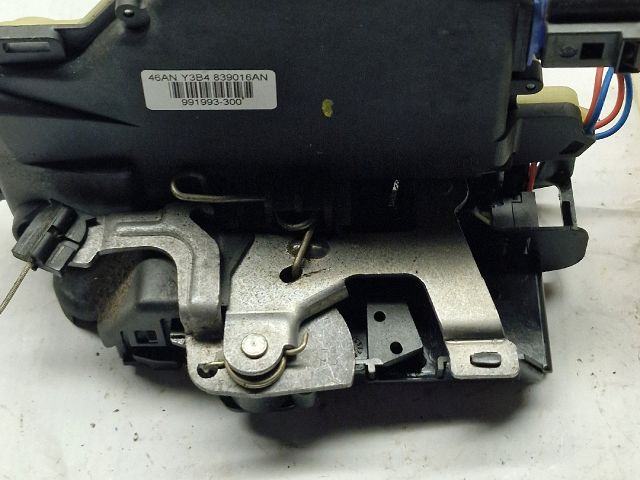 bontott VW POLO IV Jobb hátsó Ajtózár