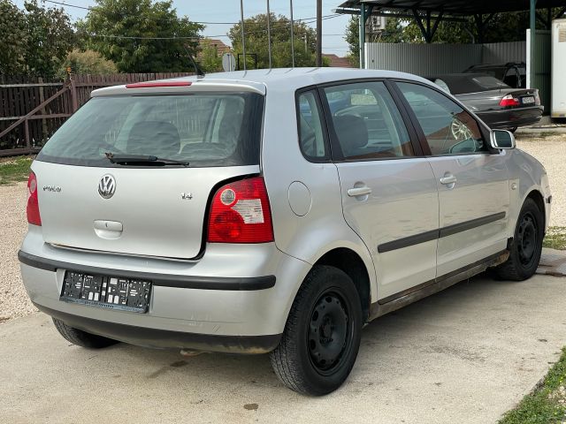 bontott VW POLO IV Jobb hátsó Alsó Zsanér