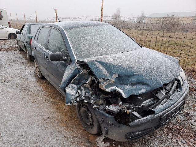 bontott VW POLO IV Jobb hátsó Csonkállvány Kerékaggyal