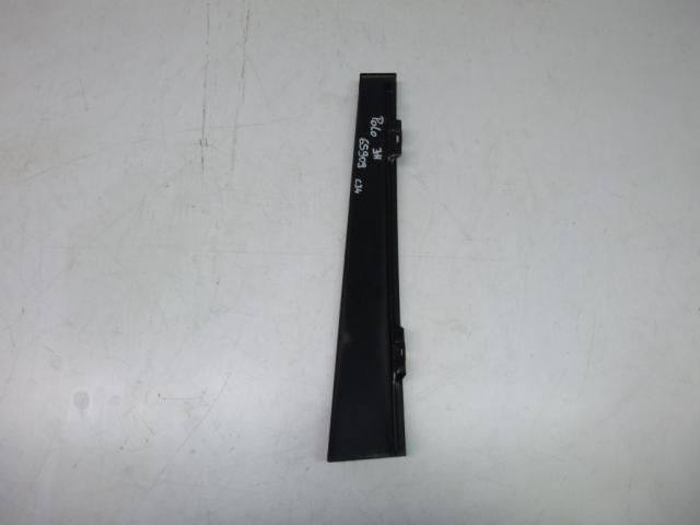 bontott VW POLO IV Jobb hátsó Első Ajtókeret Burkolat