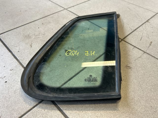 bontott VW POLO IV Jobb hátsó Fixüveg (Ajtóban)