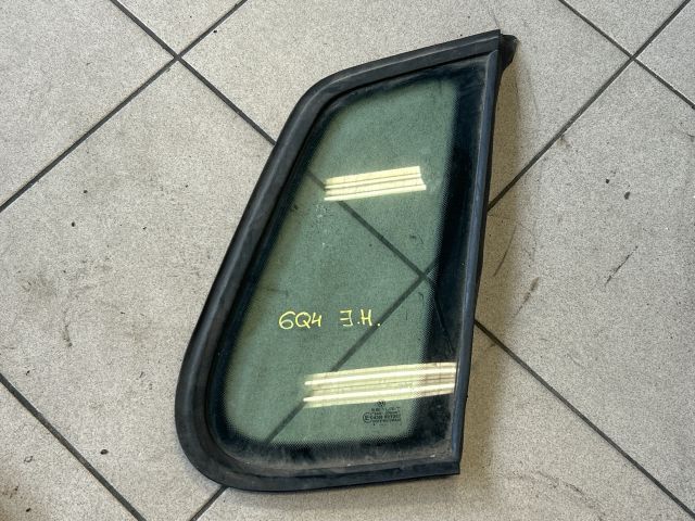 bontott VW POLO IV Jobb hátsó Fixüveg (Ajtóban)