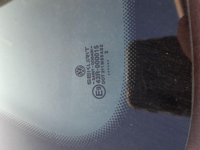 bontott VW POLO IV Jobb hátsó Fixüveg (Ajtóban)