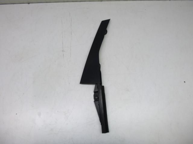 bontott VW POLO IV Jobb hátsó Hátsó Ajtókeret Burkolat