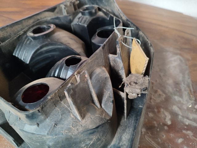 bontott VW POLO IV Jobb Hátsó Lámpa