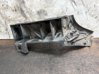 bontott VW POLO IV Jobb hátsó Lökhárító Tartó (Műanyag)