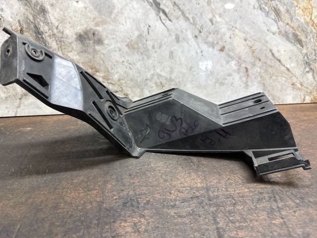 bontott VW POLO IV Jobb hátsó Lökhárító Tartó (Műanyag)