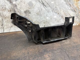 bontott VW POLO IV Jobb hátsó Lökhárító Tartó (Műanyag)